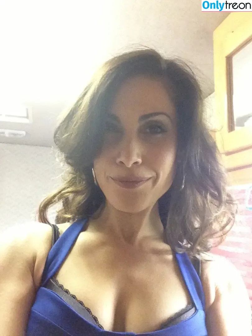 Carly Pope nude photo #0009 (pope_onarope)