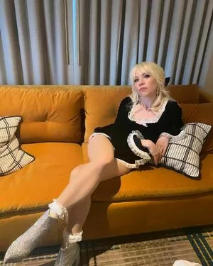 Carly Rae Jepsen / carlyraejepsen фото голая #0120