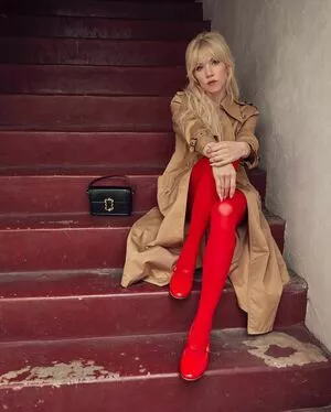 Carly Rae Jepsen / carlyraejepsen фото голая #0126