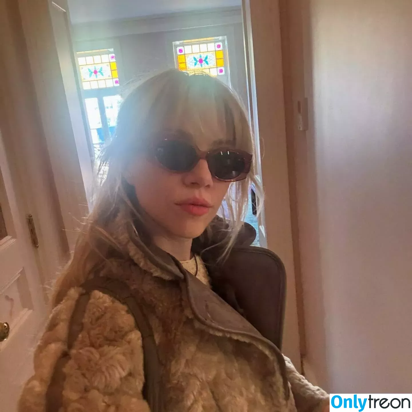 Carly Rae Jepsen nude photo #0155 (carlyraejepsen)