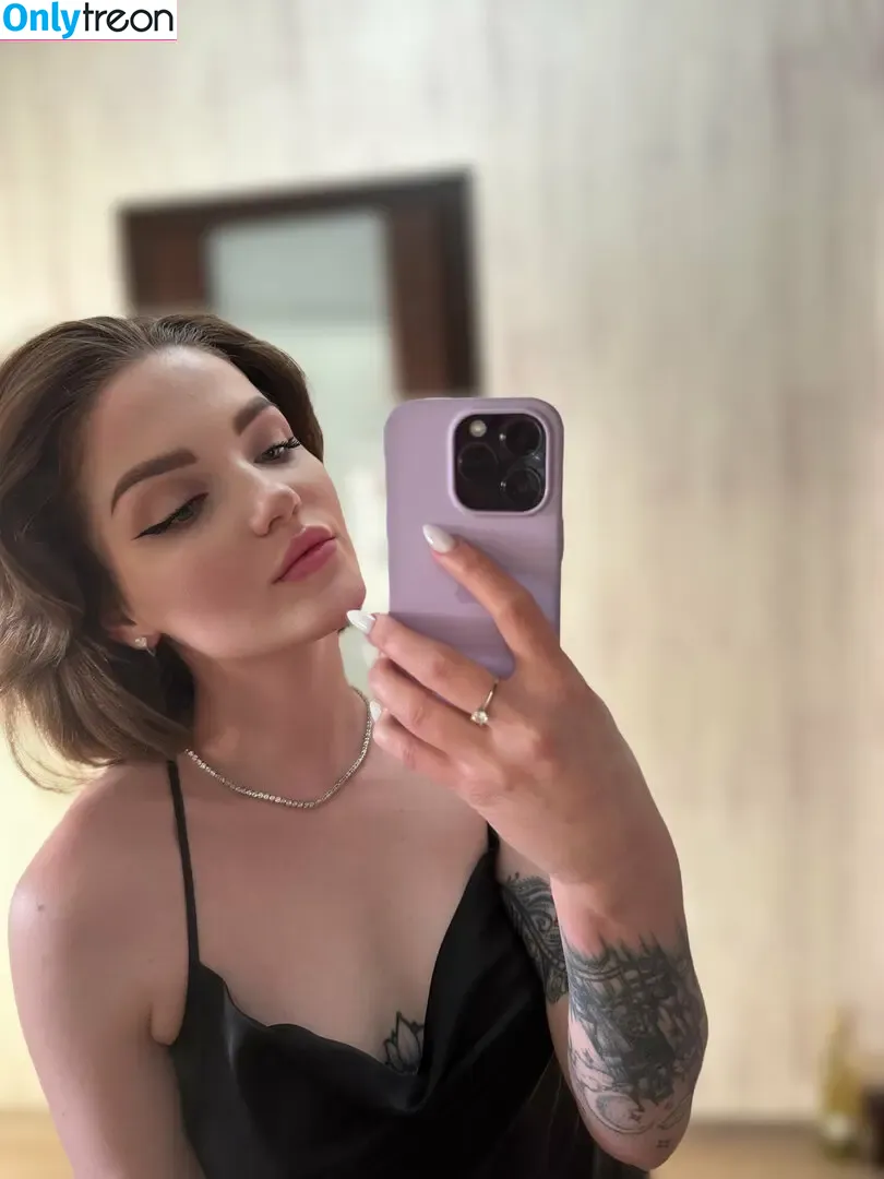 carlyonlycarly nude photo #0036 (theonlycarly)