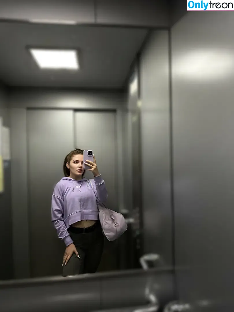 carlyonlycarly nude photo #0037 (theonlycarly)
