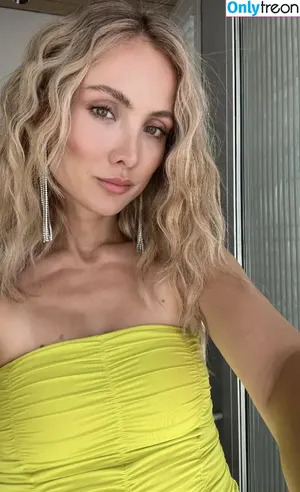 Carmushka nude photo #0008