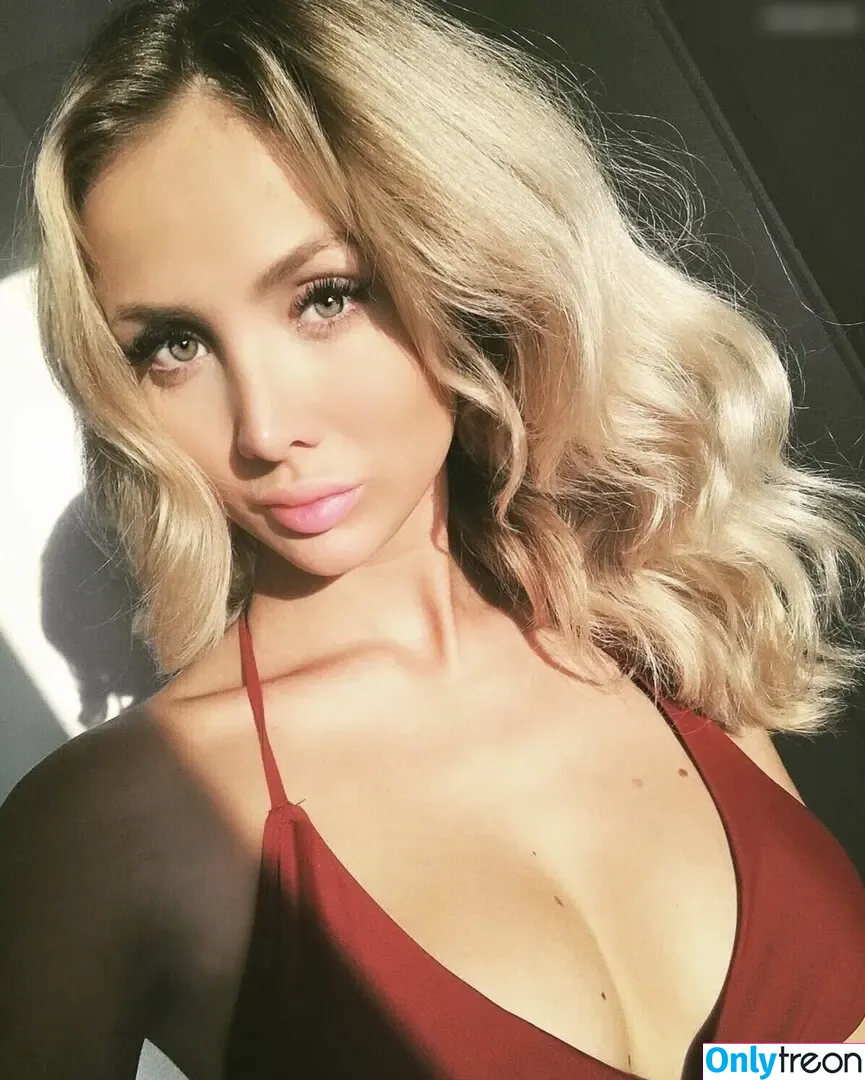 Carmushka nude photo #0028 (Carmushka)
