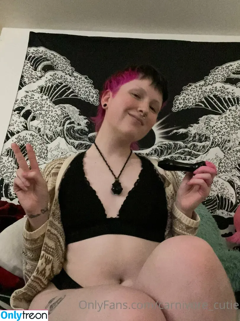 carnivore_mutt nude photo #0055 (carnivore_mutt)