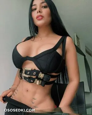 Caro Velez Betancourth / carobetancourvelez / carolinavelezbetancourth nude photo #0014