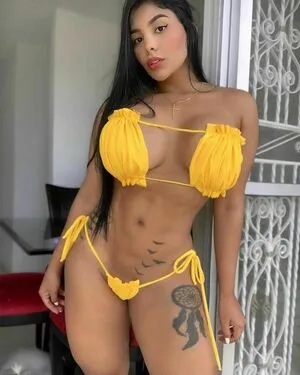 Caro Velez Betancourth / carobetancourvelez / carolinavelezbetancourth nude photo #0027