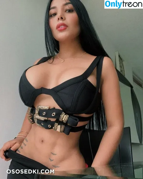 Caro Velez Betancourth nude photo #0014 (carobetancourvelez / carolinavelezbetancourth)