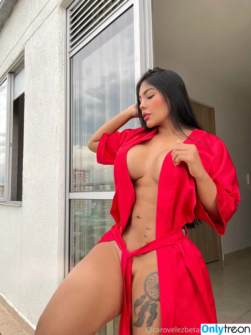 Caro Velez Betancourth nude photo #0032 (carobetancourvelez / carolinavelezbetancourth)