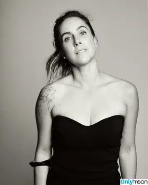 Carol Barcellos / carolbarcellos nude photo #0009