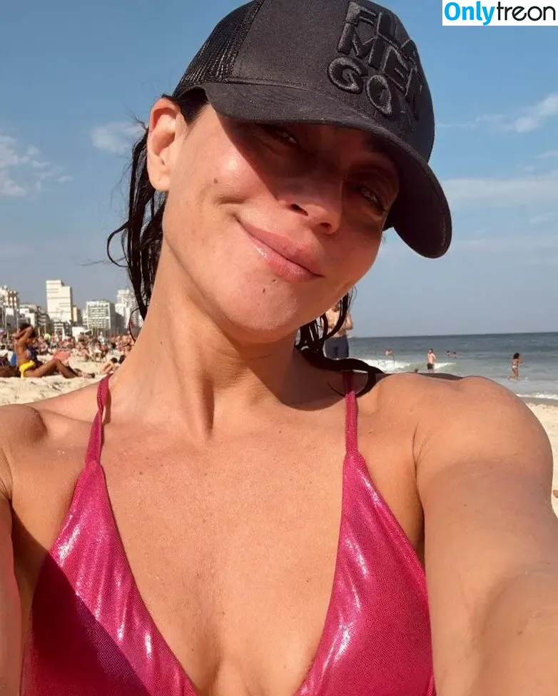 Carol Castro голая photo #0256 (caroldecastr / castrocarol)