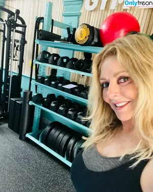 Carol Vorderman / carolvorders nude photo #1134