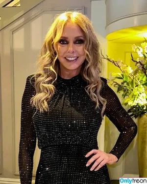 Carol Vorderman / carolvorders nude photo #1252