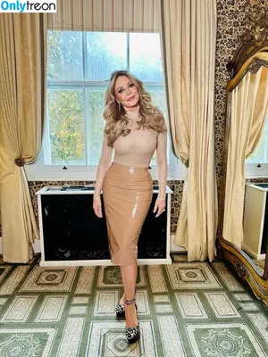 Carol Vorderman / carolvorders nude photo #1360