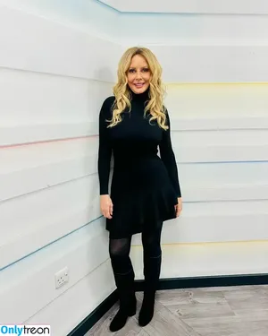 Carol Vorderman / carolvorders nude photo #1385