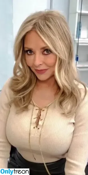 Carol Vorderman / carolvorders nude photo #1397