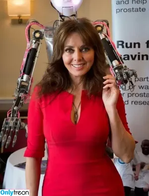 Carol Vorderman / carolvorders nude photo #1431