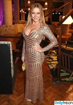 Carol Vorderman / carolvorders nude photo #1433