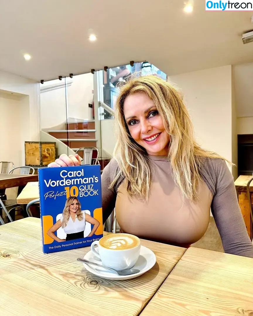 Carol Vorderman nude photo #1146 (carolvorders)