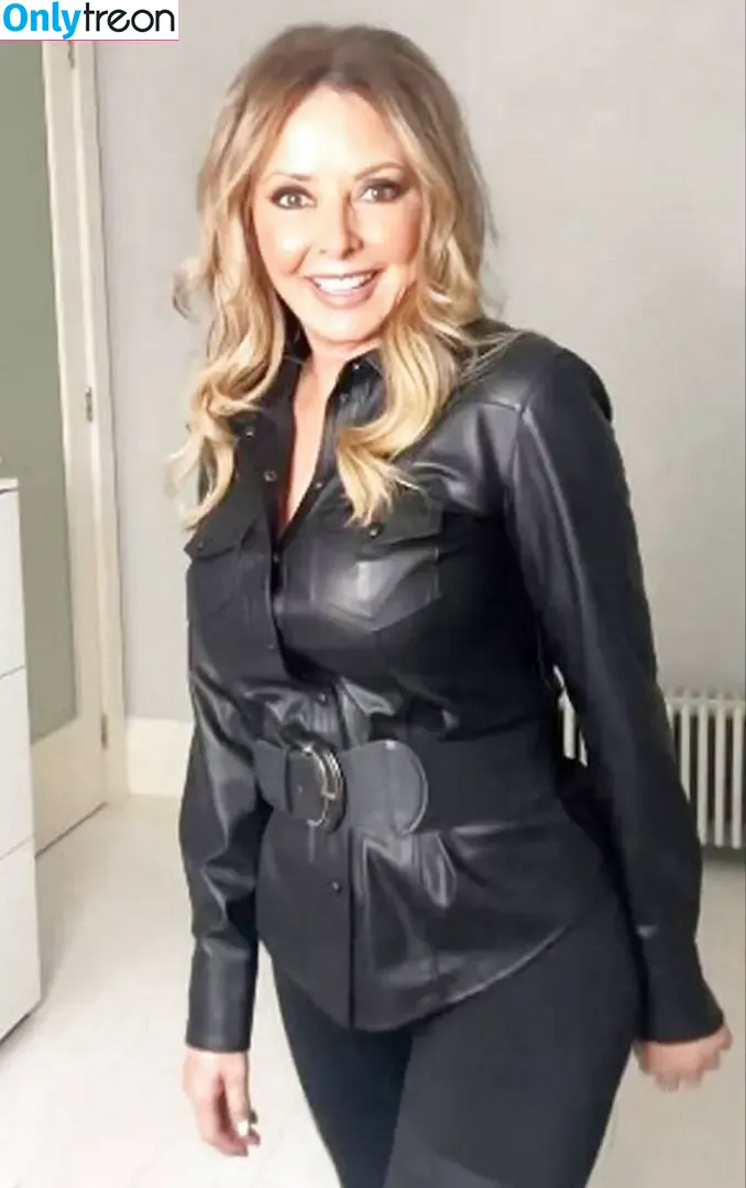 Carol Vorderman nude photo #1696 (carolvorders)