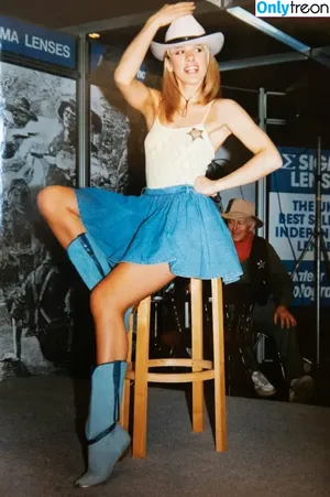 Carole Smillie / Carol Smiley / carolsmillieofficial фото голая #0075