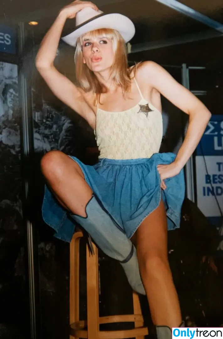 Carole Smillie голая photo #0074 (Carol Smiley / carolsmillieofficial)