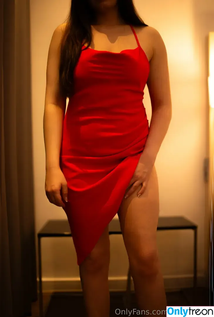 caroliine03 nude photo #0008 (caroliine03)