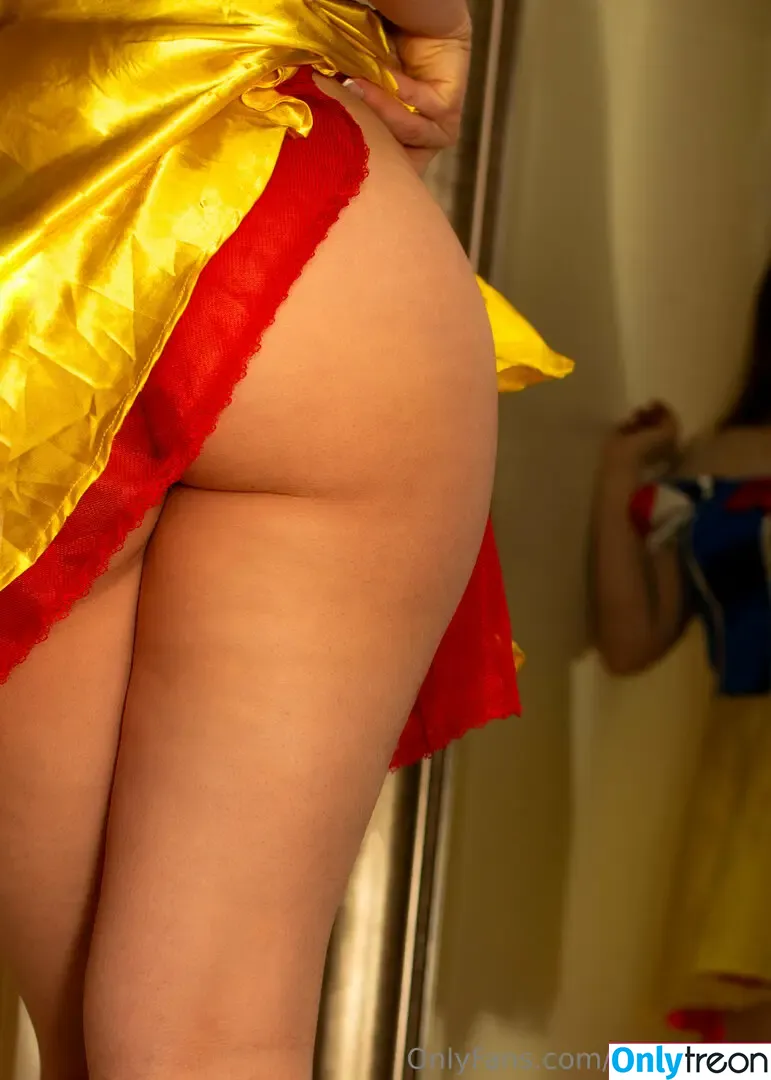 caroliine03 nude photo #0020 (caroliine03)