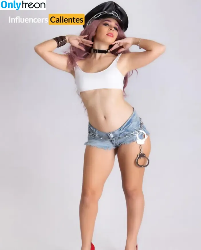 Carolina Angulo nude photo #0143 (caroangulito)