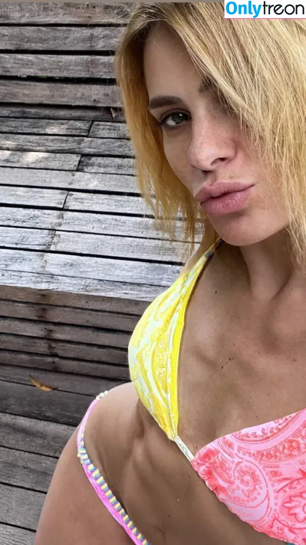 Carolina Dieckmann голая photo #0032 (loracarola)