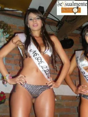 Carolina Nieto Restrepo / AtenaXXX / caroni_re13 фото голая #0191