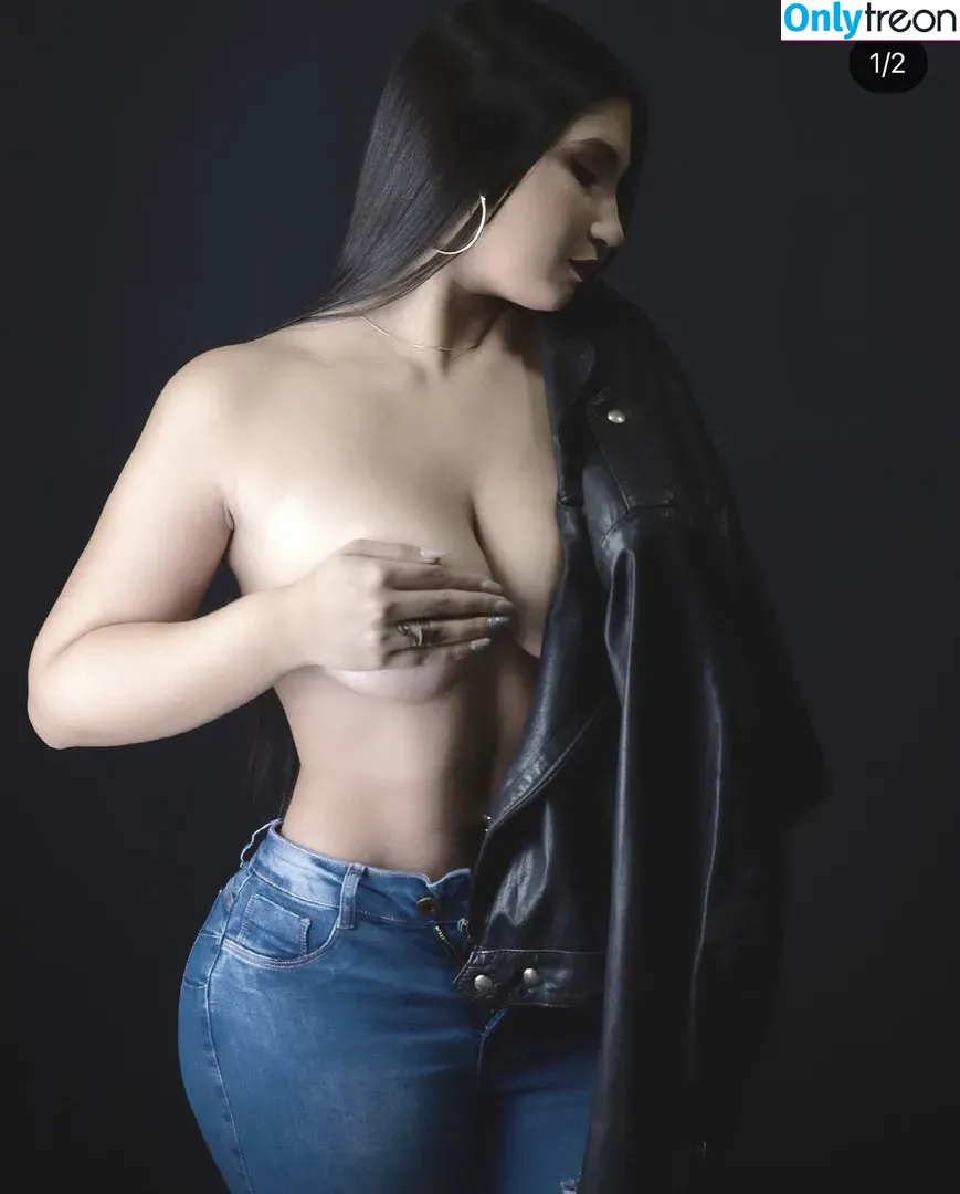 Carolina Ortiz Caceres nude photo #0001 (carolinaortcez)