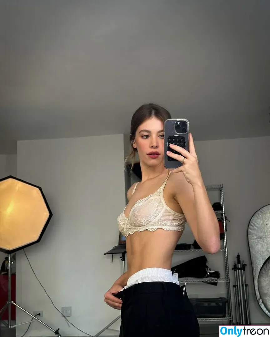 Caroline Dallarosa nude photo #0016 (caroldallarosaa)
