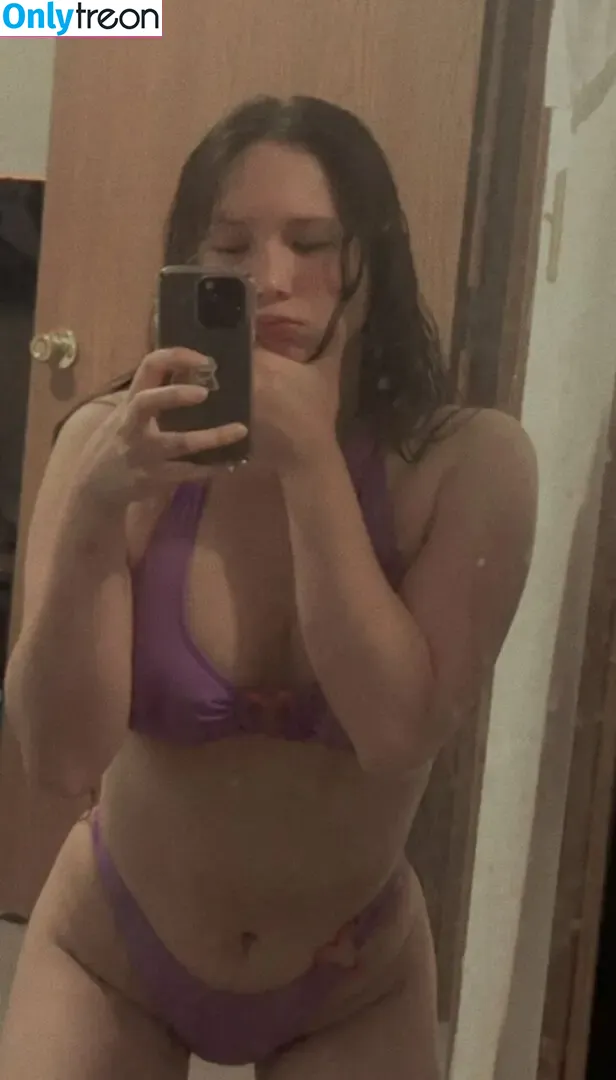 Caroline Kinney nude photo #0007 (CK / cardinekinney)