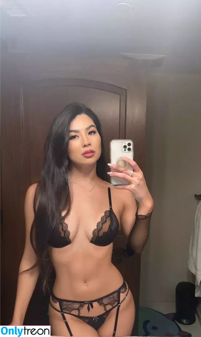 Caroline Kwan nude photo #0032 (biancasotelo14 / carolinekwann)