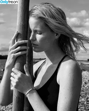 Caroline Winberg / carolinewinberg nude photo #0105