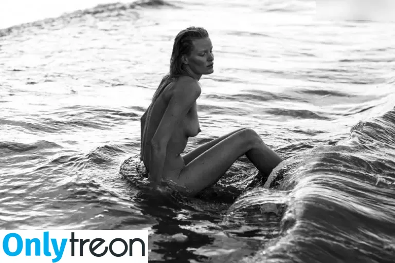 Caroline Winberg голая photo #0028 (carolinewinberg)