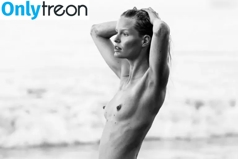 Caroline Winberg голая photo #0041 (carolinewinberg)