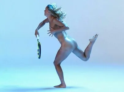 Caroline Wozniacki / CaroWozniacki nude photo #0046