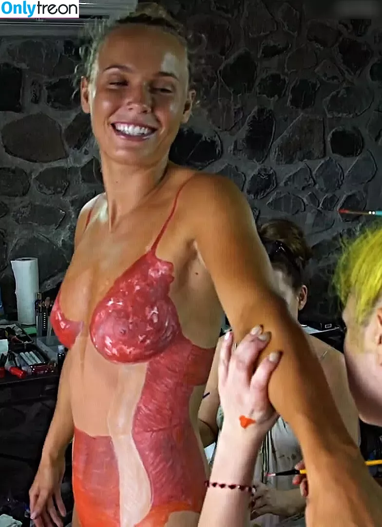 Caroline Wozniacki nude photo #0185 (CaroWozniacki)