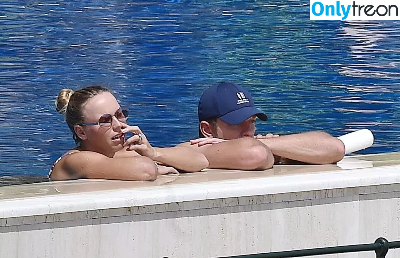 Caroline Wozniacki nude photo #0272 (CaroWozniacki)