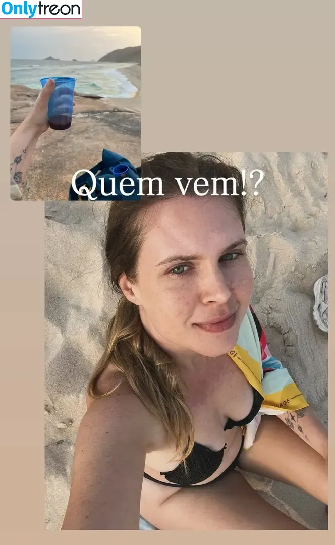 Carolinie Figueiredo nude photo #0029 (amykarolina / carolinie_figueiredo)