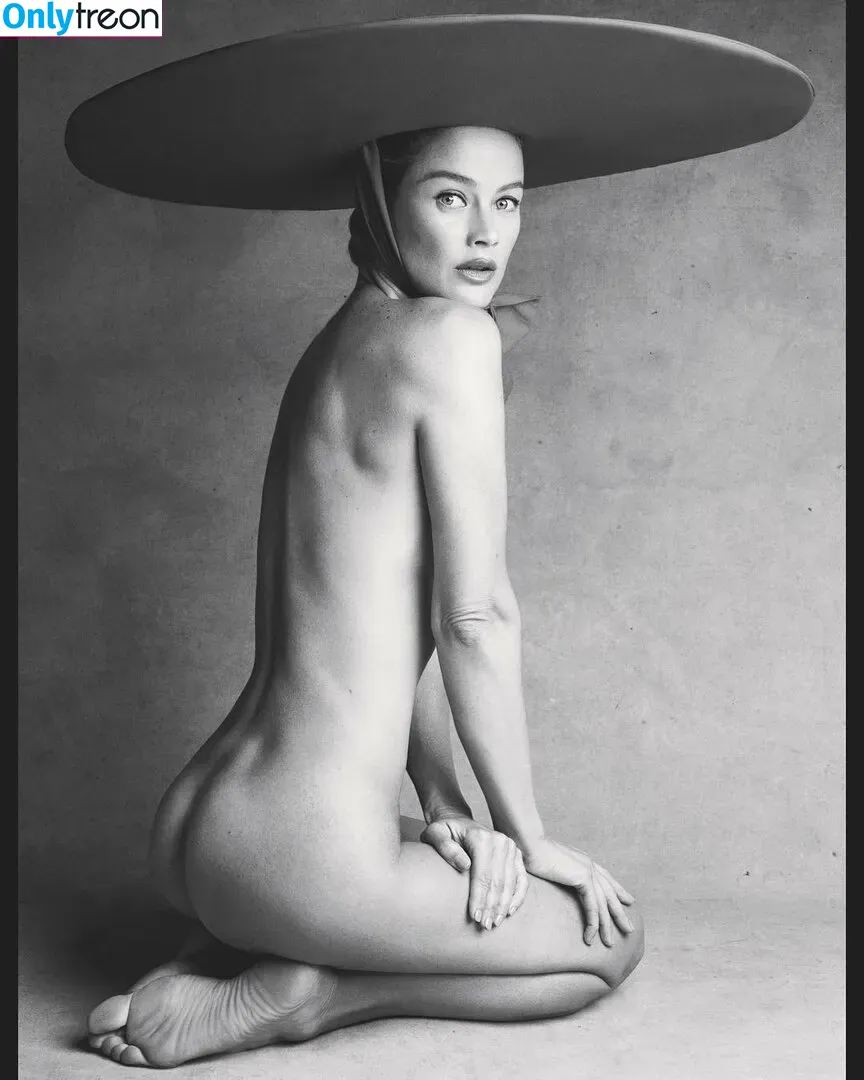 Carolyn Murphy nude photo #0001 (Carolyn Murphy)