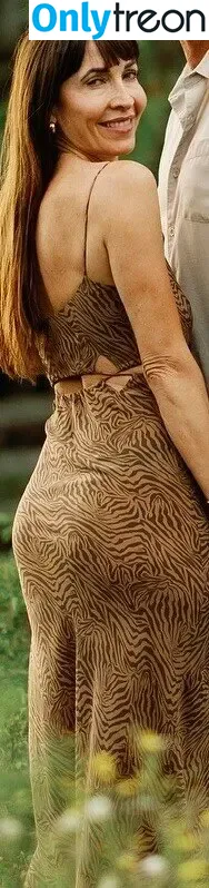 Carrie Gebb nude photo #0034 (Driftwood Maui / driftwoodmaui)