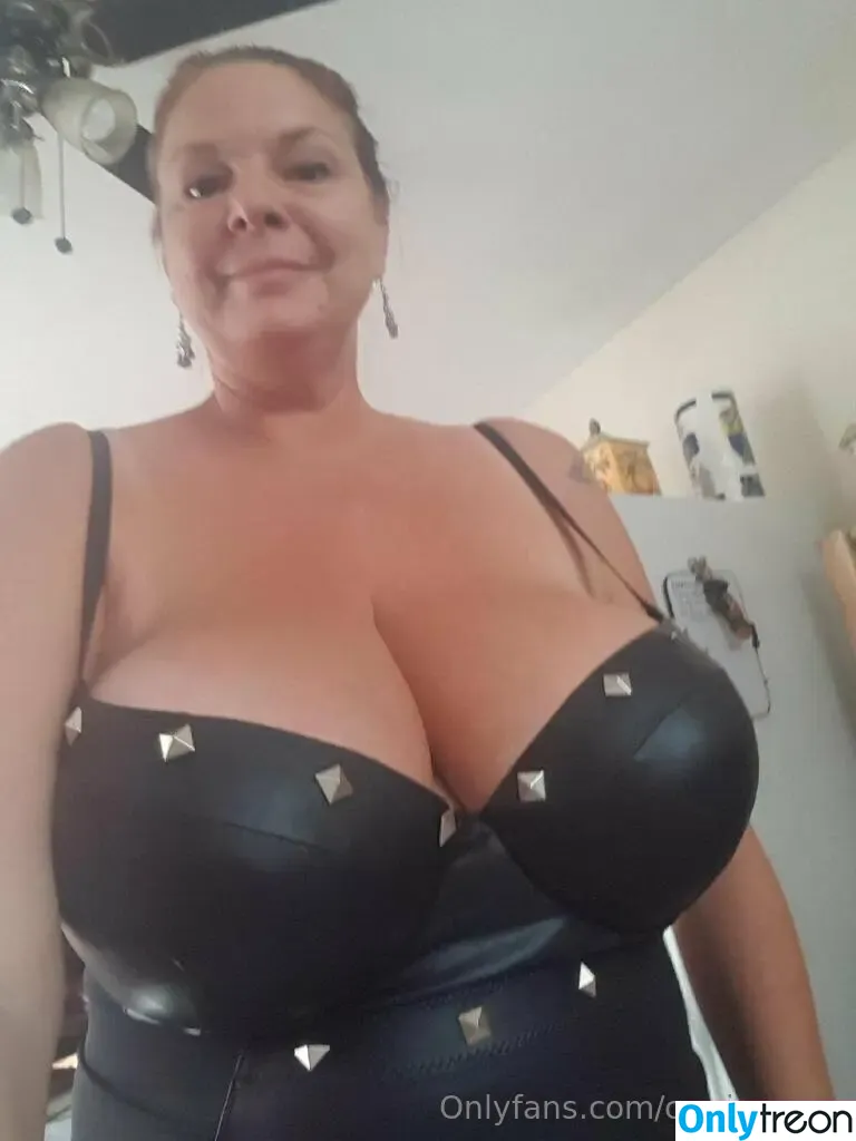 carriemoon голая photo #0181 (canadiancarriemoon)