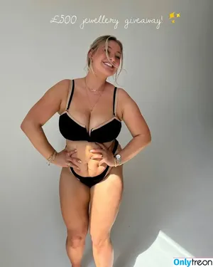 Carys Whittaker / carys.whittaker / karlawhittake14 nude photo #0196