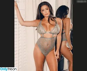 Casey Batchelor / caseybatchelor1 nude photo #0035