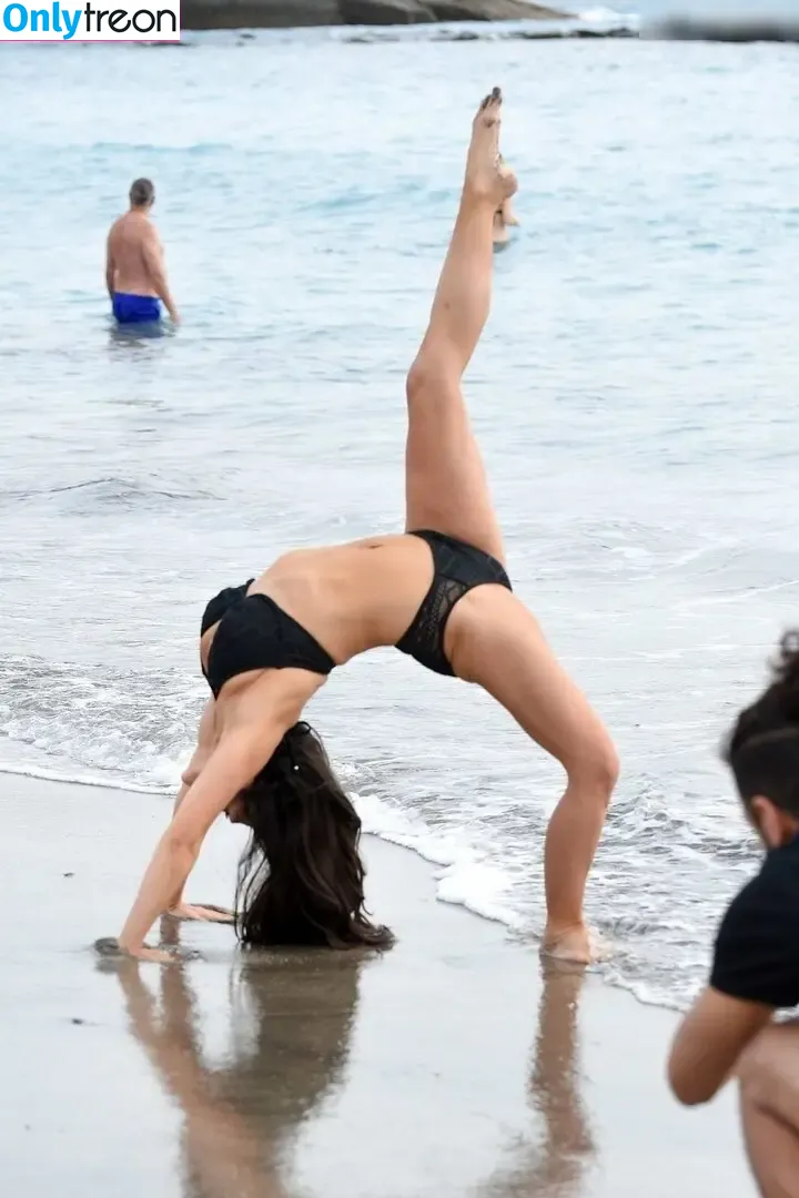 Casey Batchelor nude photo #0151 (caseybatchelor1)