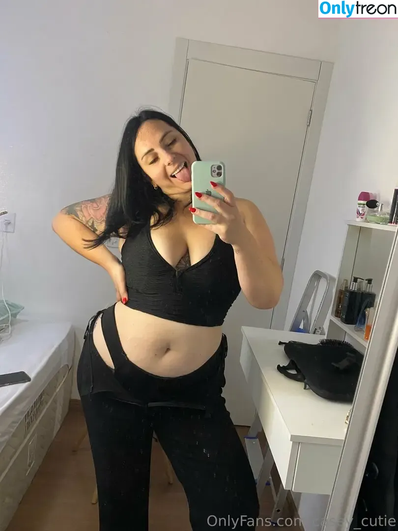 casey_cutie nude photo #0064 (casey_nesscutie)