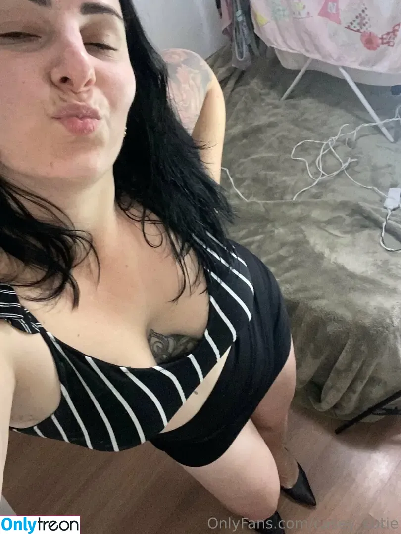 casey_cutie nude photo #0081 (casey_nesscutie)